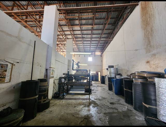 1,550M² WAREHOUSE FOR SALE IN EASTLEIGH